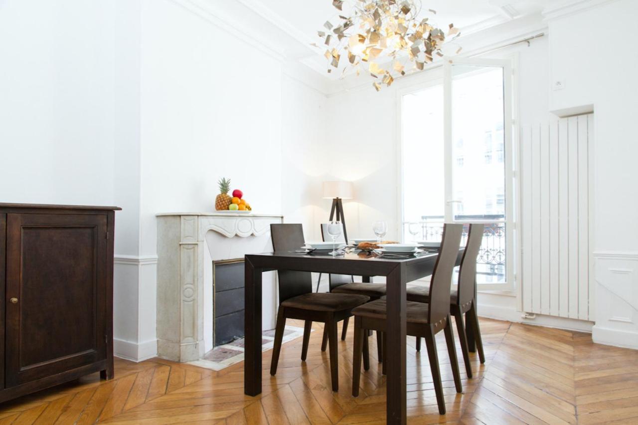 Rue Saint Honore - Louvre City Apartment Paris Exteriör bild